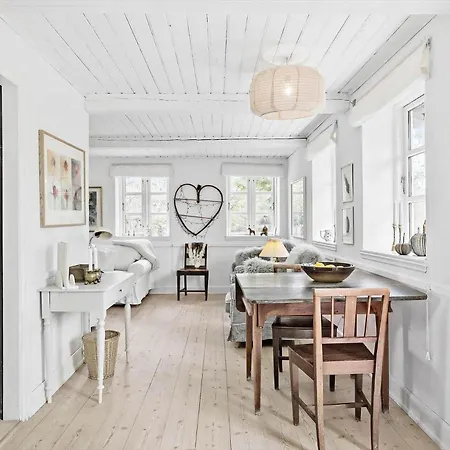 Feriehus 1550-aakirkeby-trommerebakken-12 *